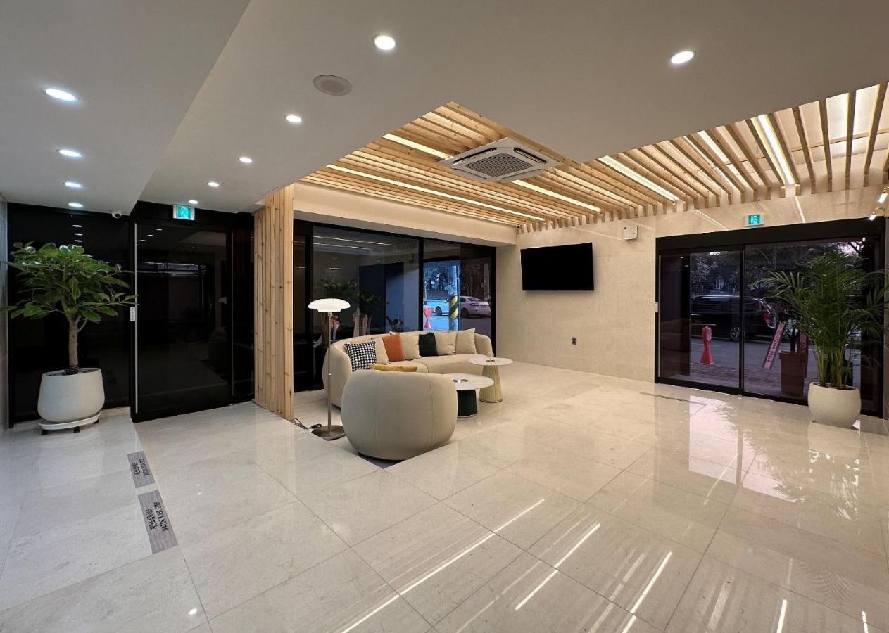 Browndot Hotel Jeonju Ajung Buitenkant foto