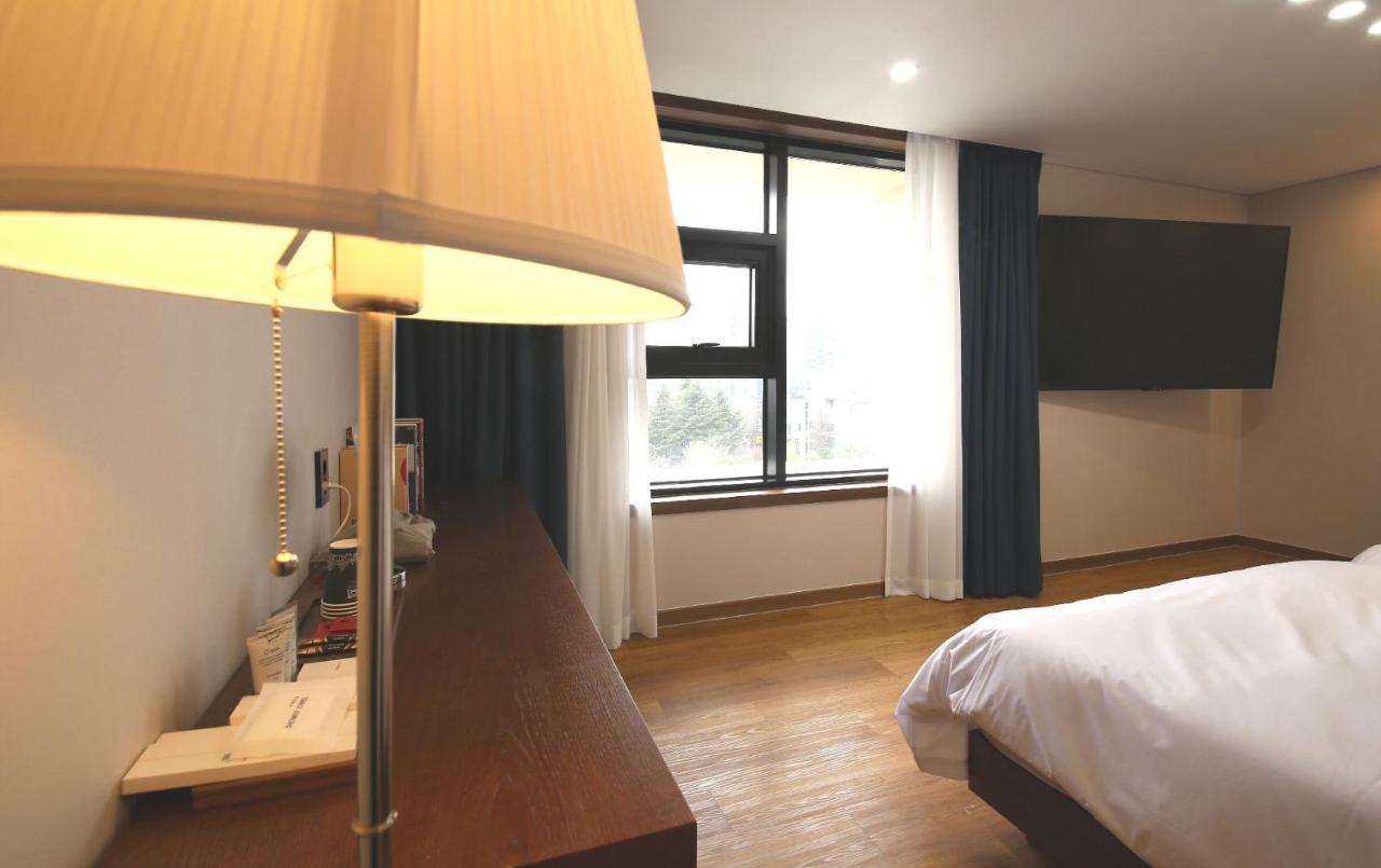 Browndot Hotel Jeonju Ajung Buitenkant foto