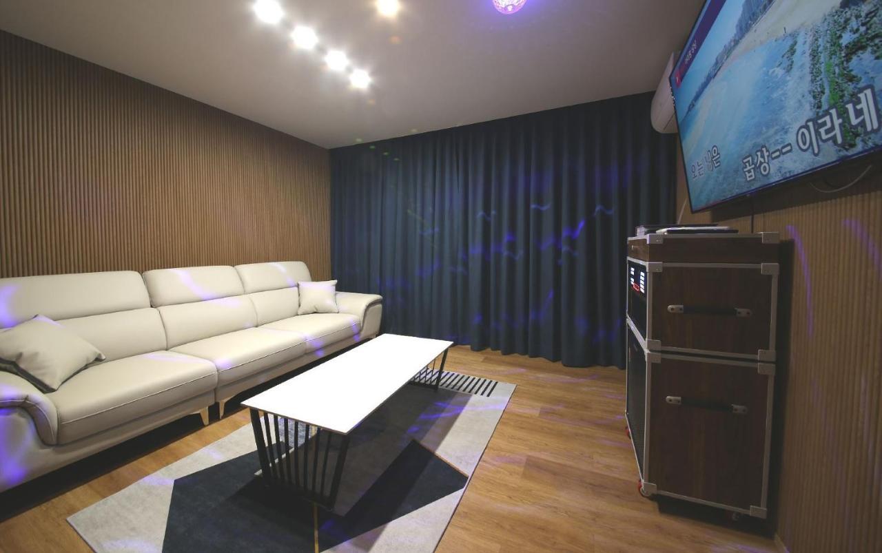 Browndot Hotel Jeonju Ajung Buitenkant foto