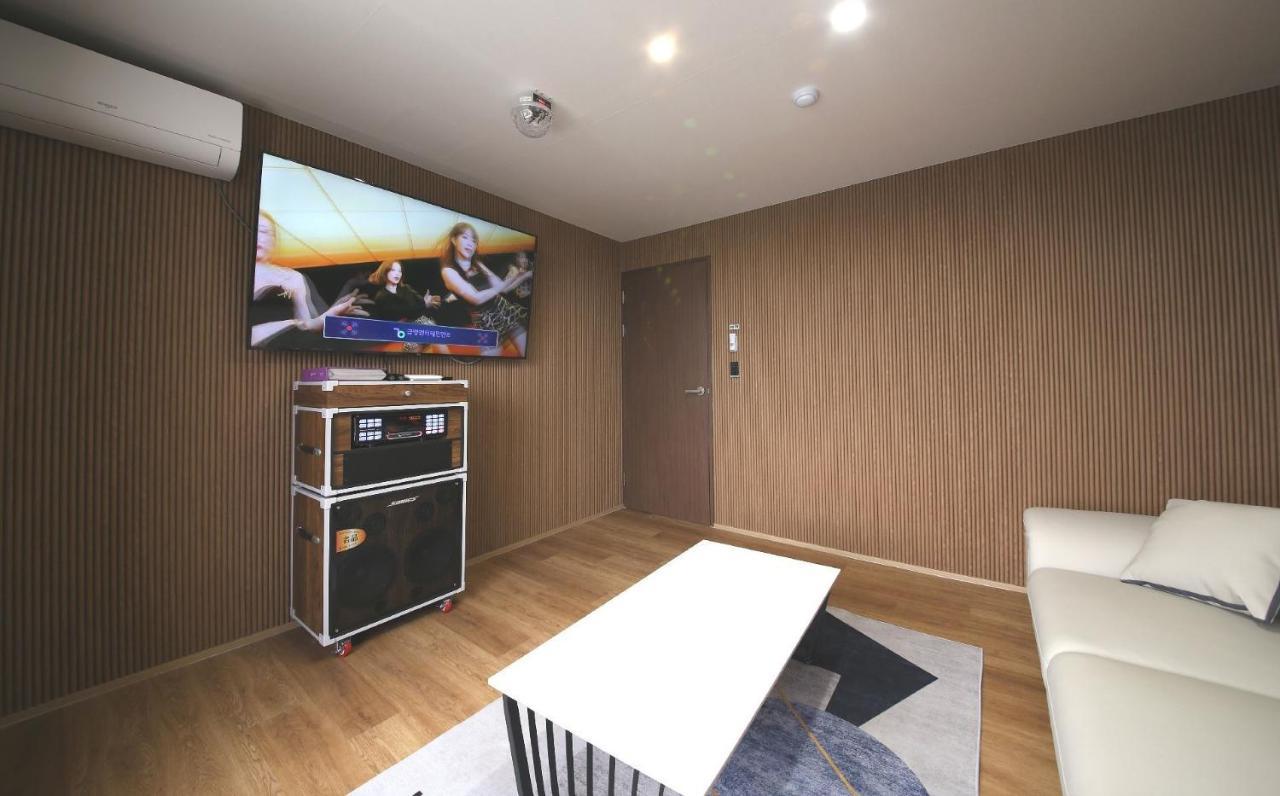 Browndot Hotel Jeonju Ajung Buitenkant foto