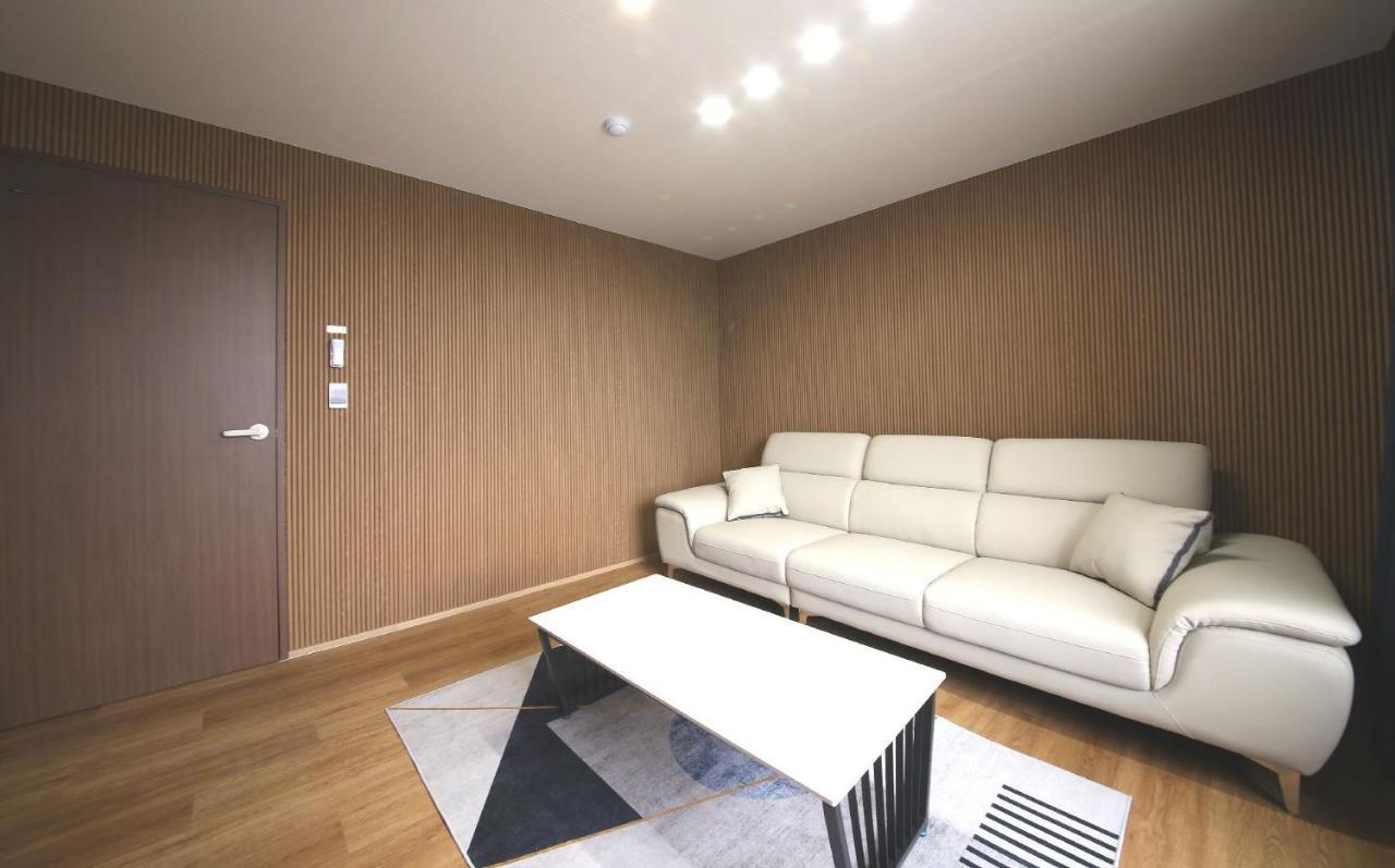 Browndot Hotel Jeonju Ajung Buitenkant foto